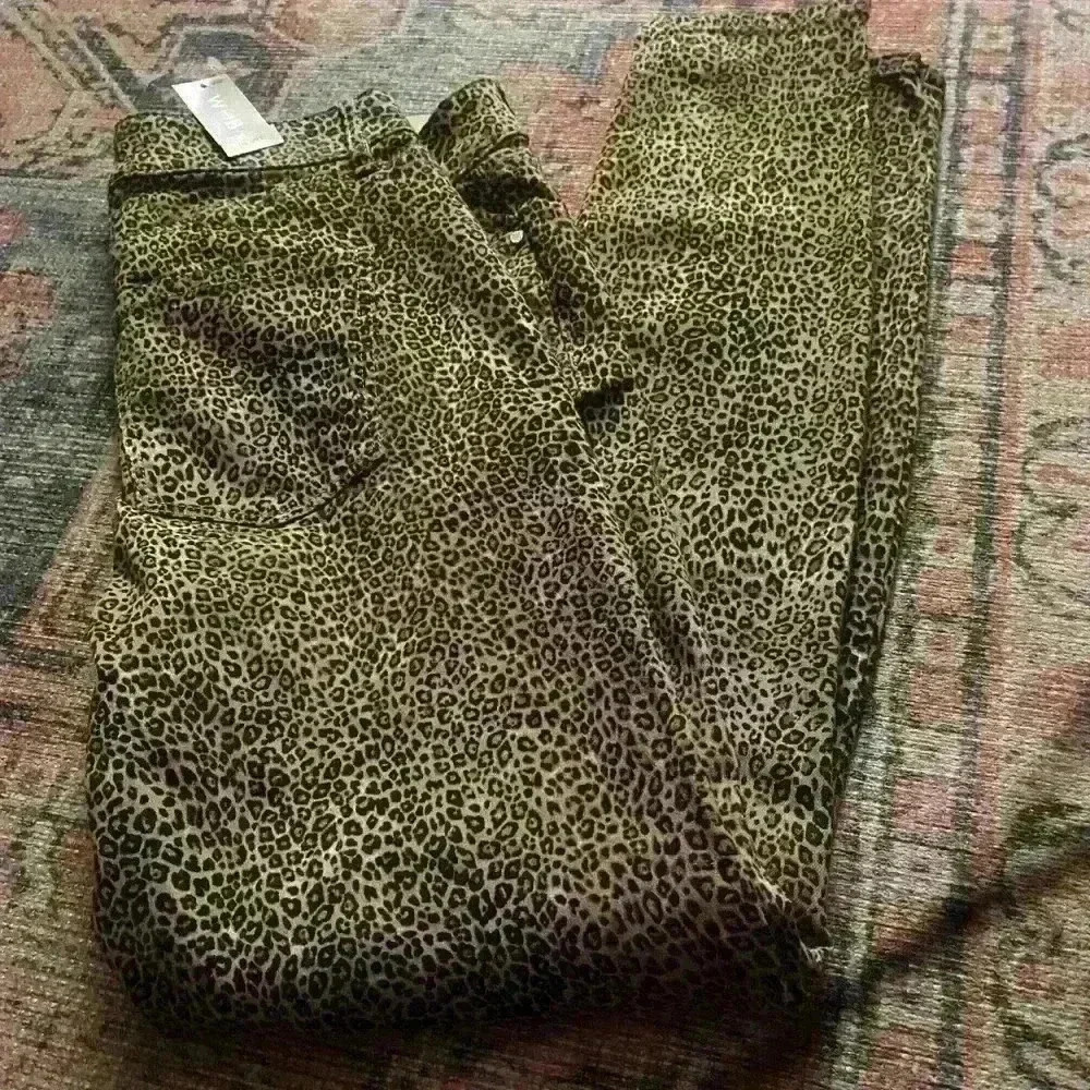 WHBM Cheetah Skinny Ankle Denim